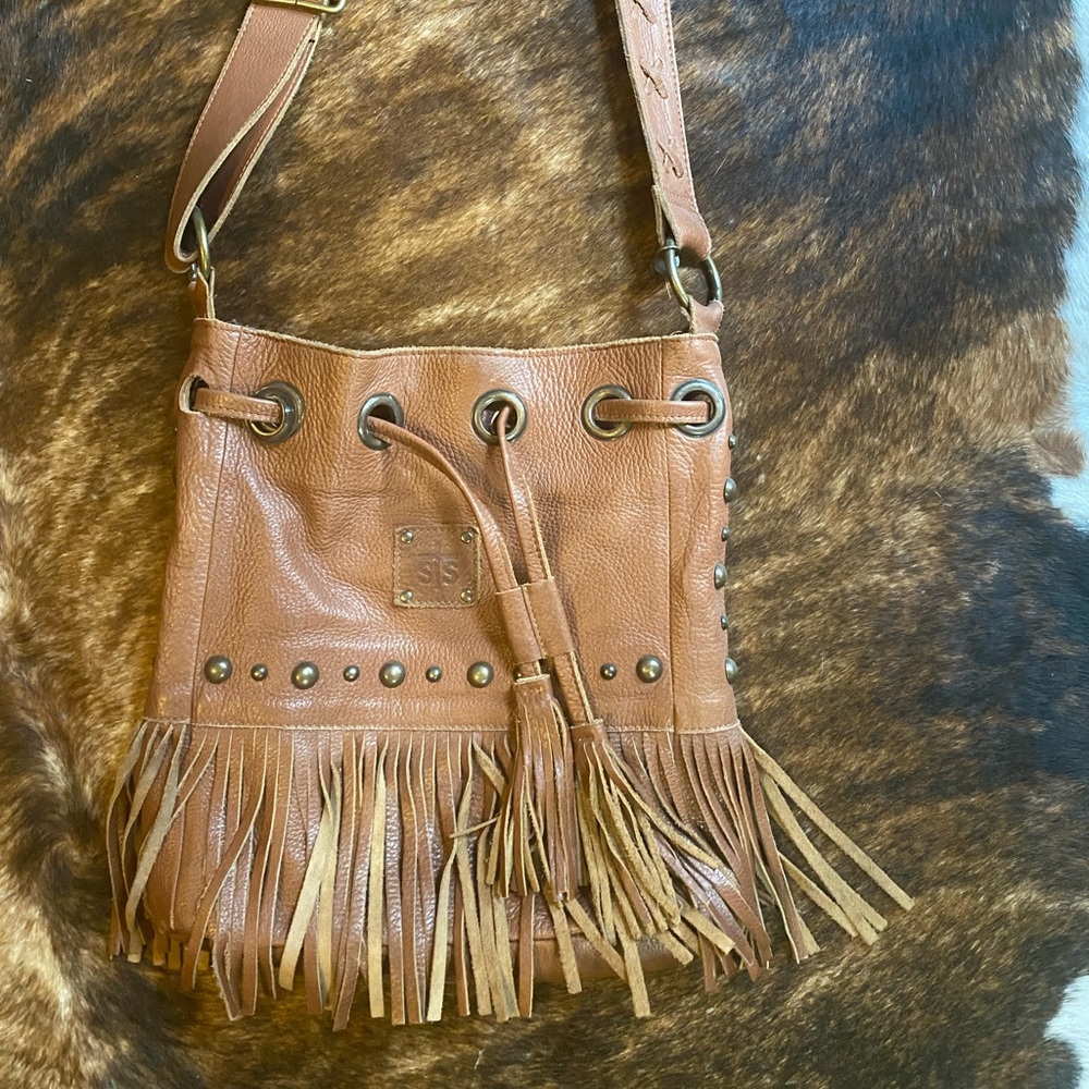 STS Ranchwear fringe purse